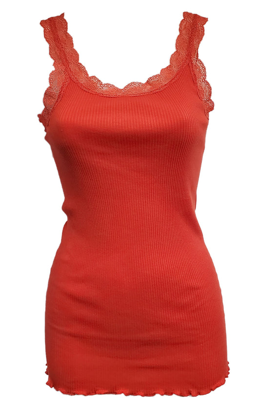 The Makò Cotton line by Emmebivi from Italy features this lightweight top, composed of a premium extra-long staple cotton variety of Egyptian origin.