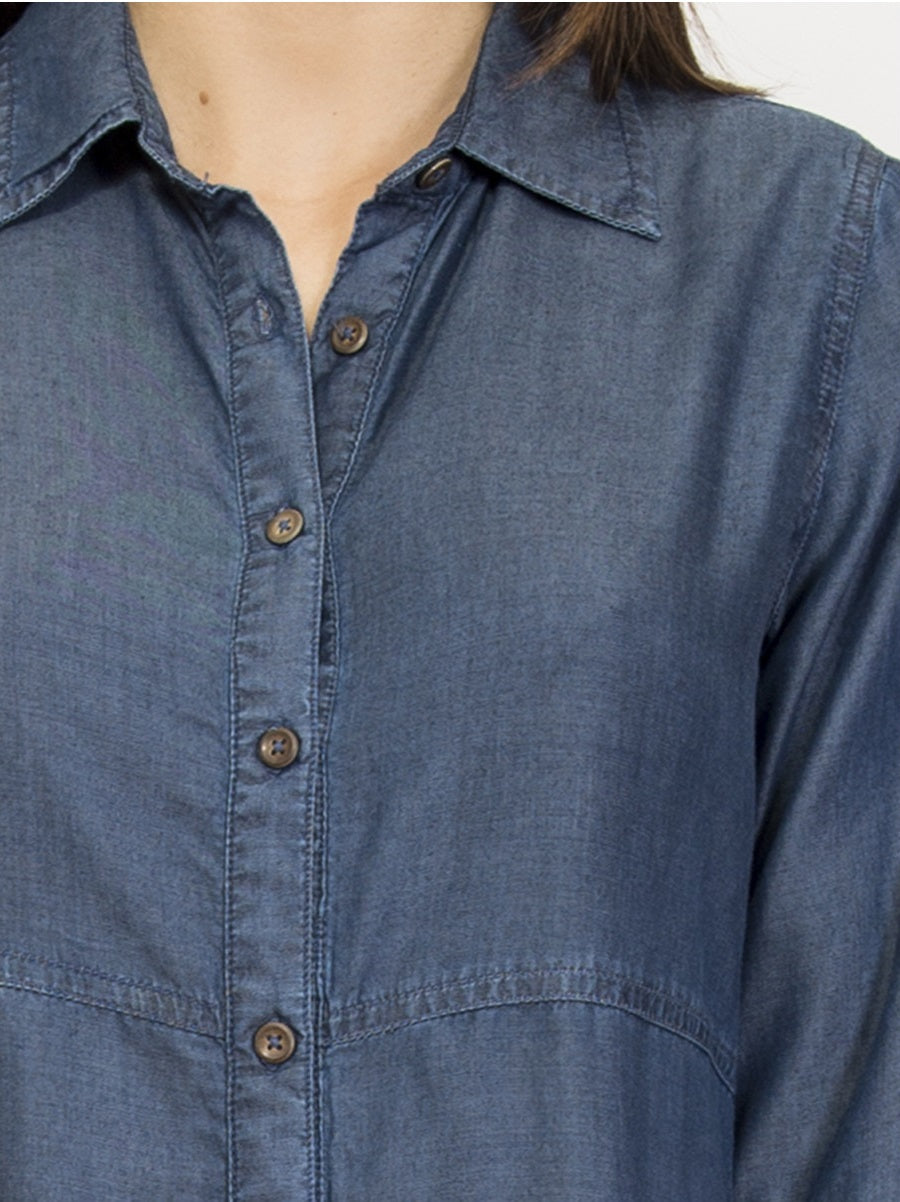 Long denim shirtdress by Verdissima Italy made of tencel fabric, lightweight and breathable.