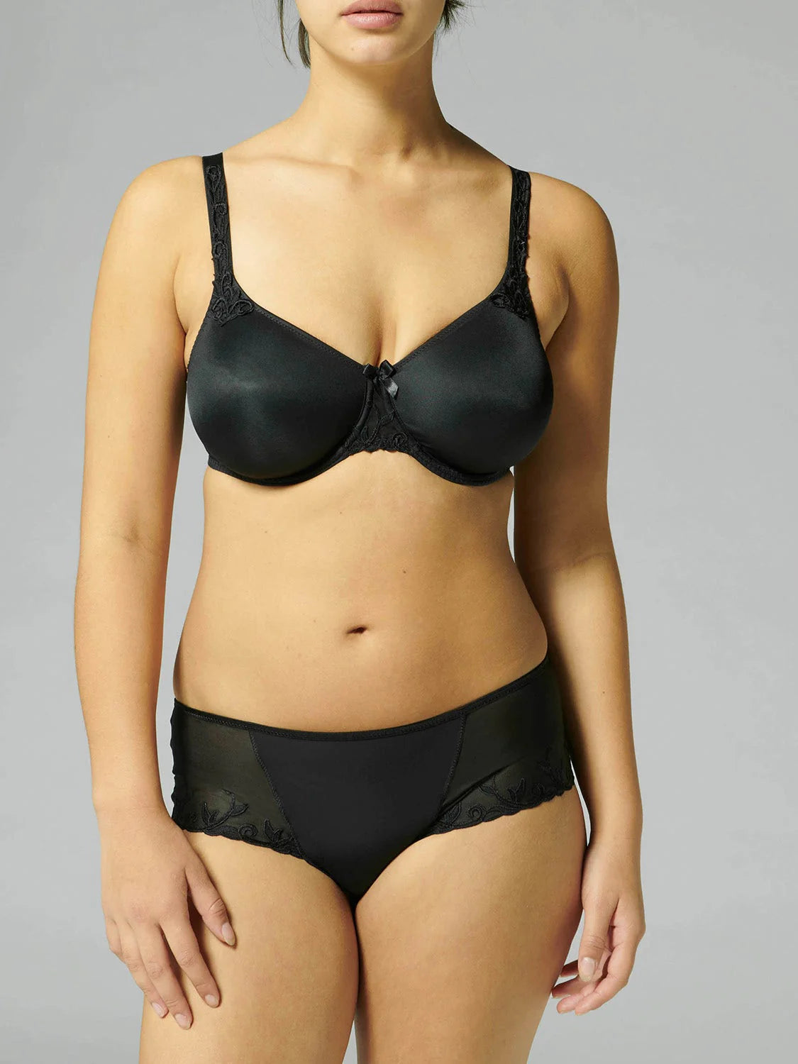 ANDORA Rigid Molded Minimizer Bra