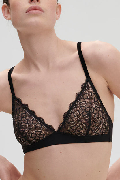 Escale Wireless Triangle Bralette