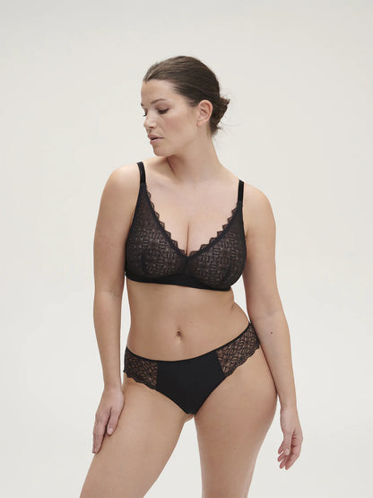 Escale Wireless Triangle Bralette