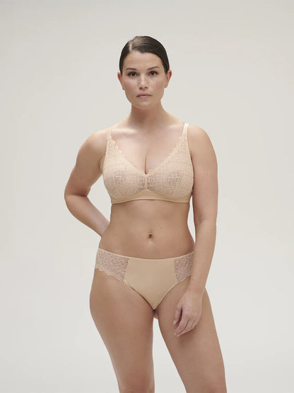 Escale Wireless Triangle Bralette