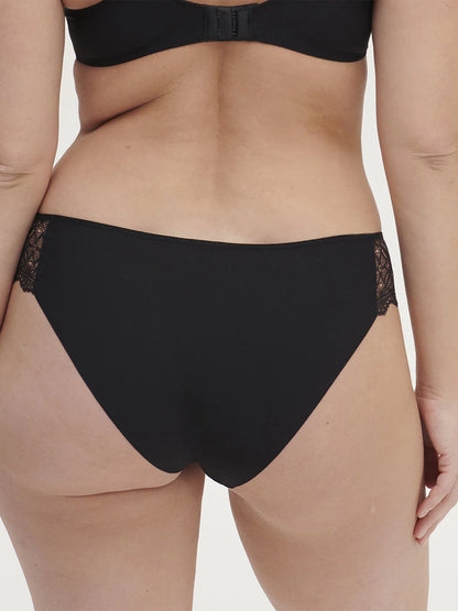 Escale Brief