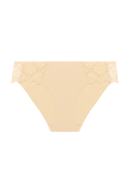 Escale Brief
