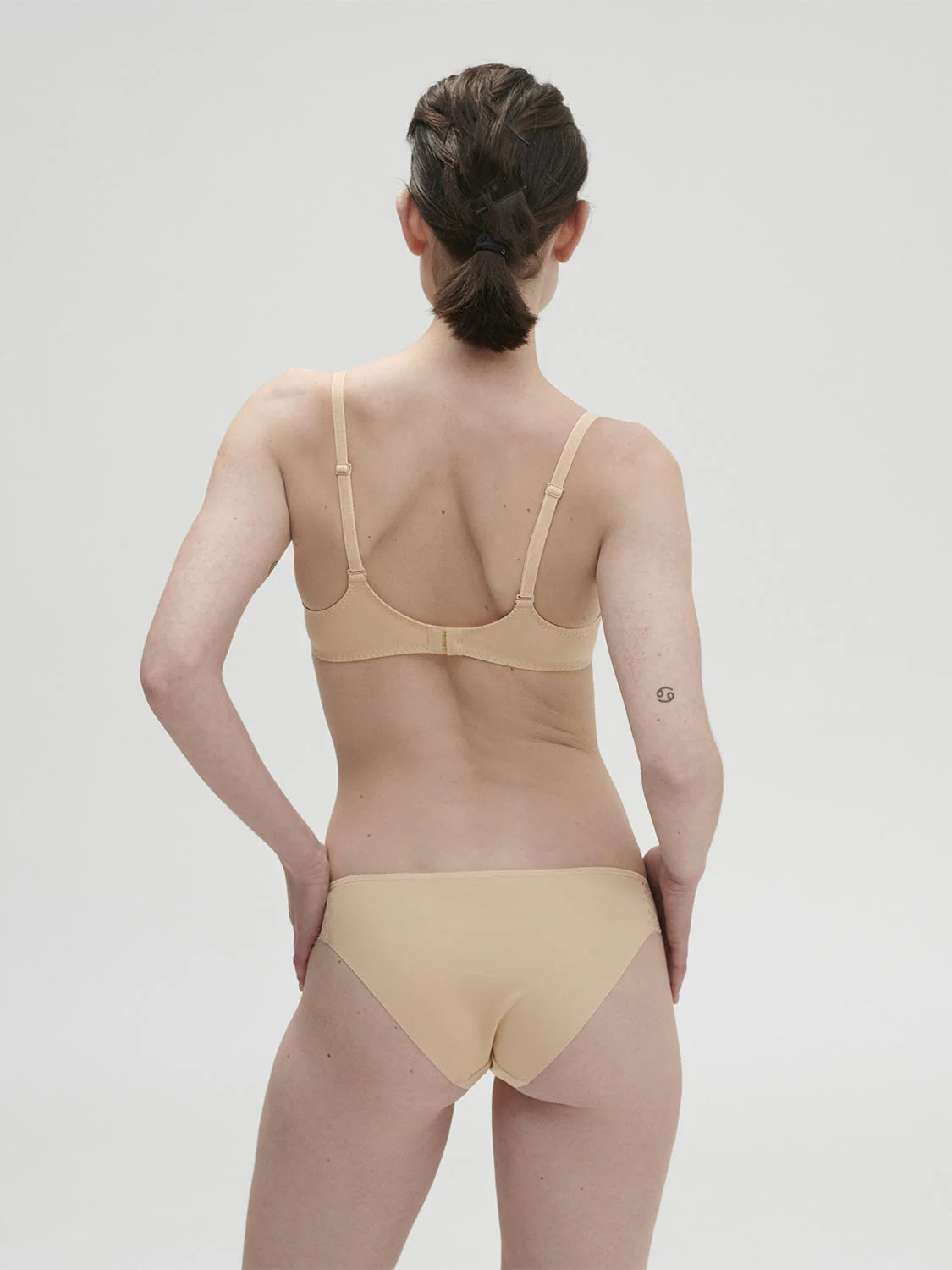 Escale Brief