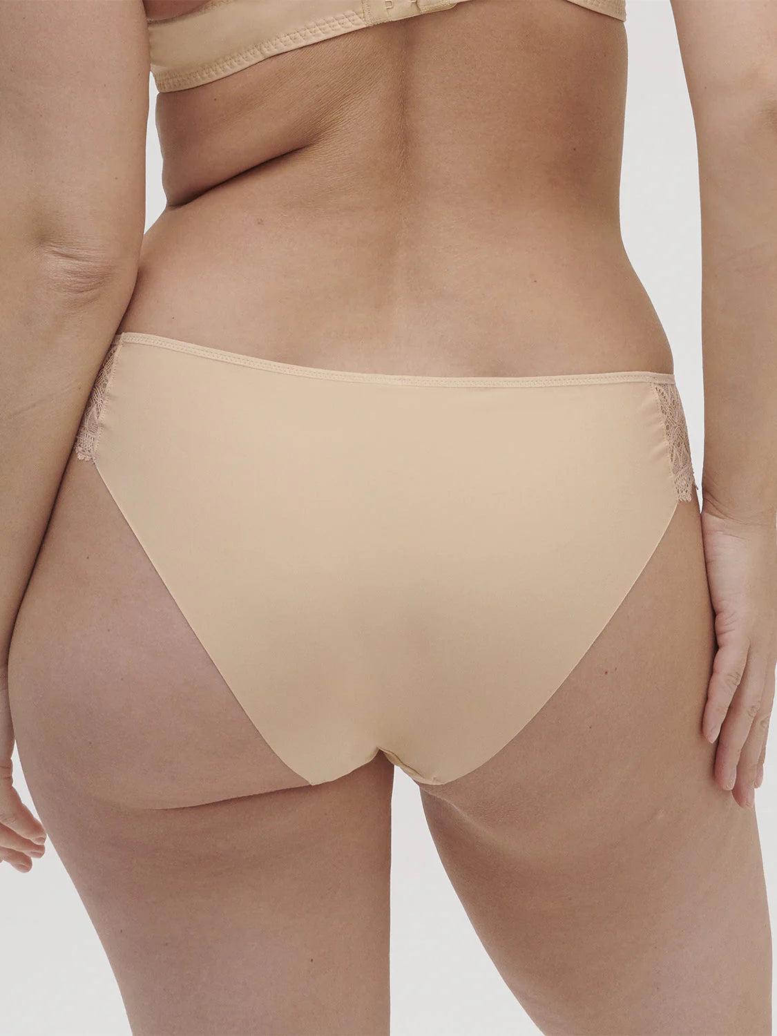 Escale Brief