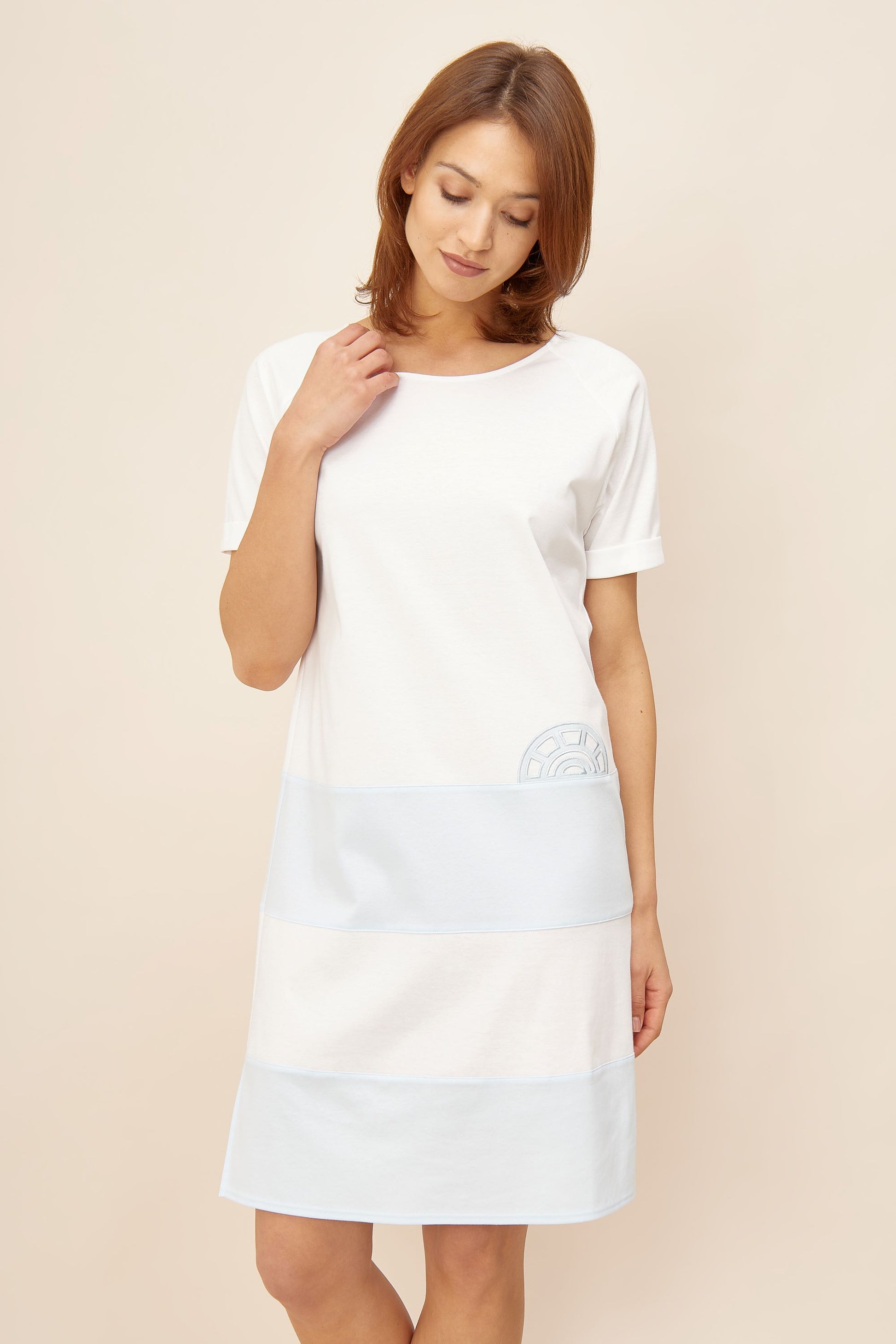 The High Class line from Féraud Paris offers a luxuriously soft nightgown made of cotton. This piece is crafted in two-tone and provides wearers with an instantly comfort style.  The nightgown is lightweight and breathable, creating a comfortable fit that is perfect for any time of the year.