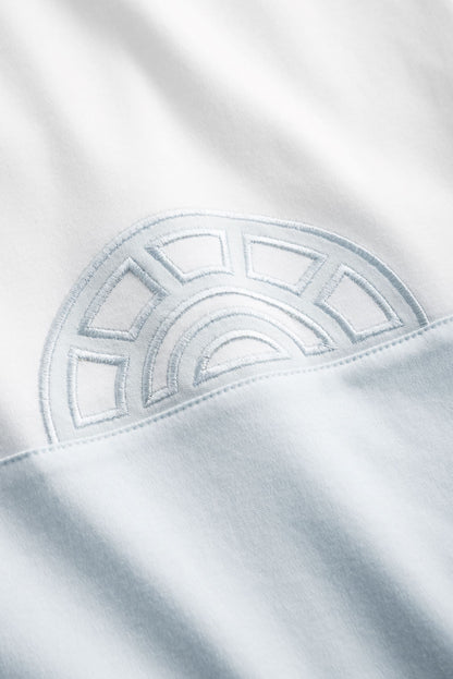The High Class line from Féraud Paris offers a luxuriously soft nightgown made of cotton. This piece is crafted in two-tone and provides wearers with an instantly comfort style.  The nightgown is lightweight and breathable, creating a comfortable fit that is perfect for any time of the year.